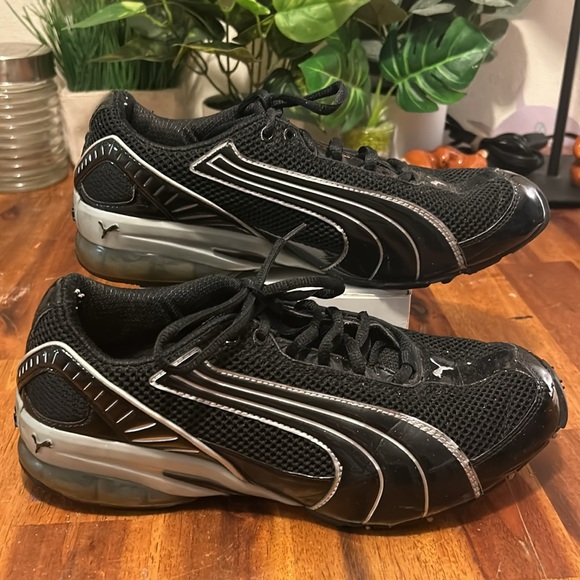 Gently Used Puma Cell Black/Grey Women's Lace Running Athletic Shoes..Size:8.5 - Picture 5 of 8
